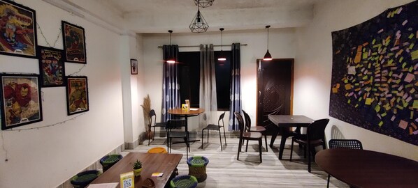 Basic Twin Room, Balcony, Hill View