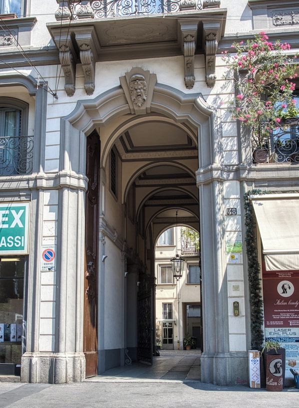 Exterior - JOIVY Cute flat near Guastalla Gardens (Milan)