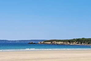 Nær stranden