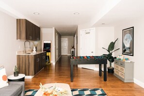 غرفة الألعاب