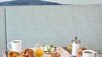 Daily continental breakfast for a fee