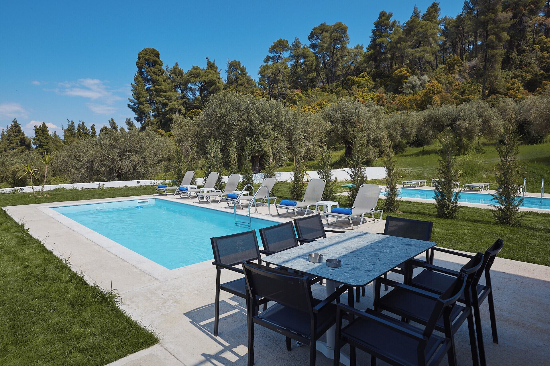泳池