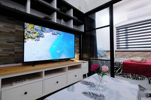 1 chambre, fer et planche à repasser, Wi-Fi, literie fournie