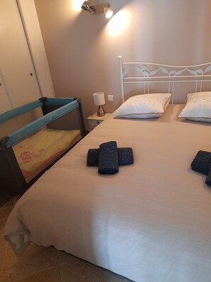 1 Schlafzimmer, Bügeleisen/Bügelbrett, WLAN, Bettwäsche