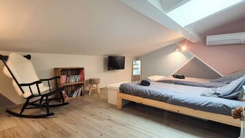 4 chambres, bureau, fer et planche Ă repasser, lit parapluie