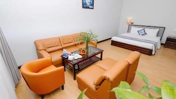 Habitación doble superior, vista a la ciudad | Escritorio y wifi gratis