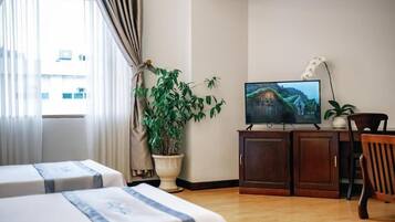 Deluxe Double Room, City View | Desk, free WiFi