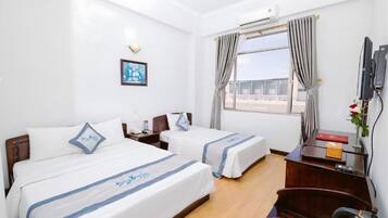 Superior Triple Room, City View | Desk, free WiFi