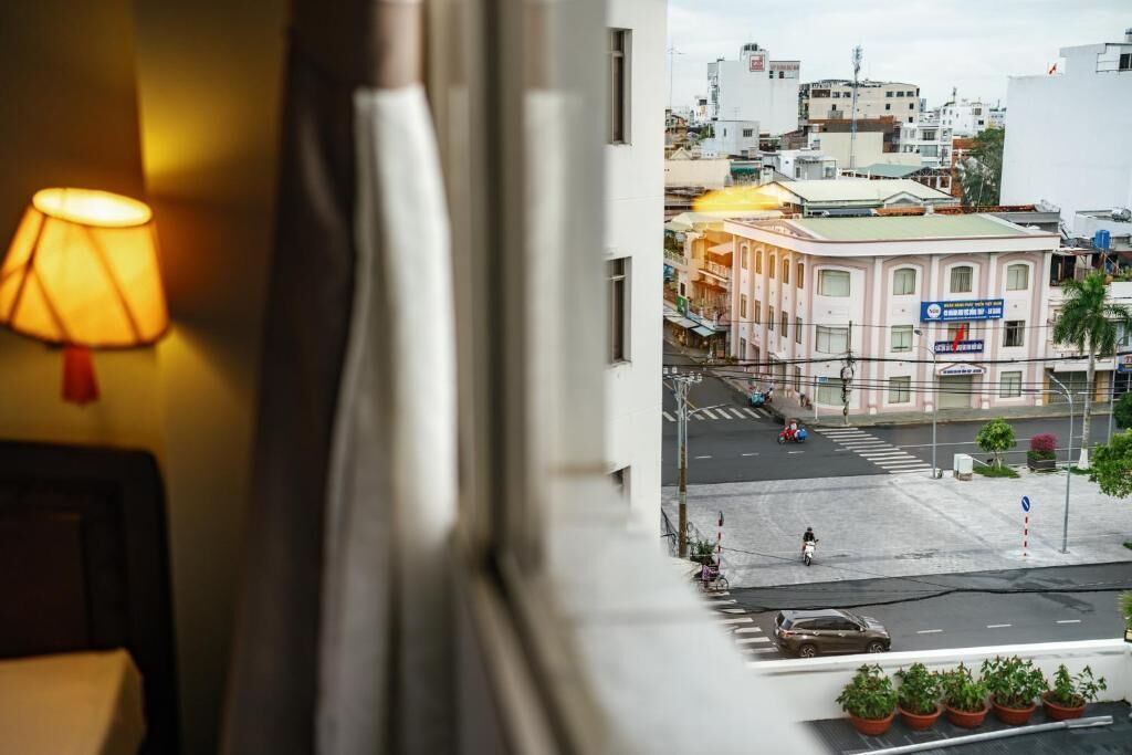 Superior Twin Room, City View | Interior