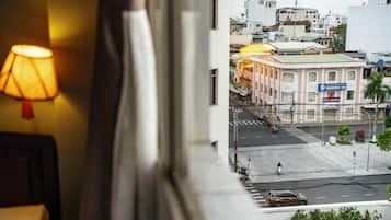 Superior Twin Room, City View | Interior