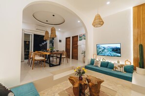 Deluxe Villa, Courtyard View | Living area - Villa Segara Angin (Cemagi)