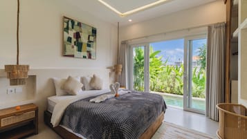 Biệt thự Deluxe, quang cảnh sân vườn | Két bảo mật tại phòng, bàn, khu vực làm việc phù hợp cho laptop