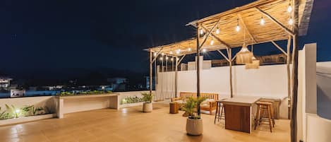 Vila Deluks, pemandangan halaman | Teras/patio