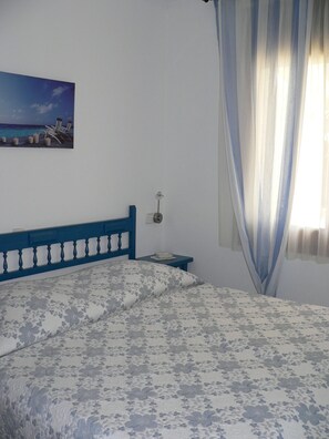 1 bedroom, iron/ironing board