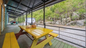 Basic Room, 1 Bedroom (Yellow (Windmill Building)) | 1 bedroom, free WiFi