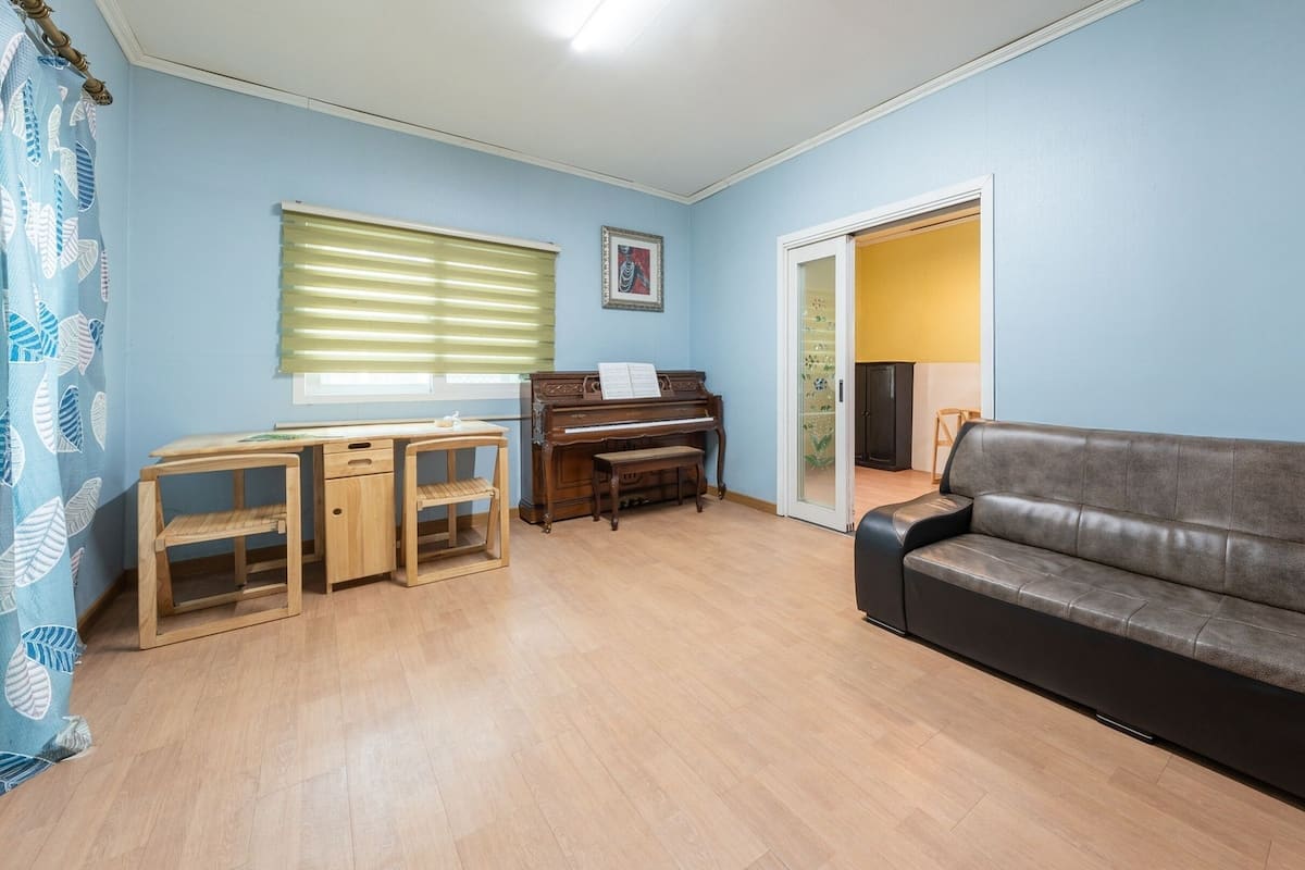 Basic Room, 2 Bedrooms (White (Annex Building)) | 1 bedroom, free WiFi