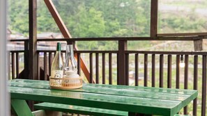 Basic Room, 1 Bedroom (Pink (Couple Building)) | 1 bedroom, free WiFi - Gapyeong Windmill Pension (Gapyeong)