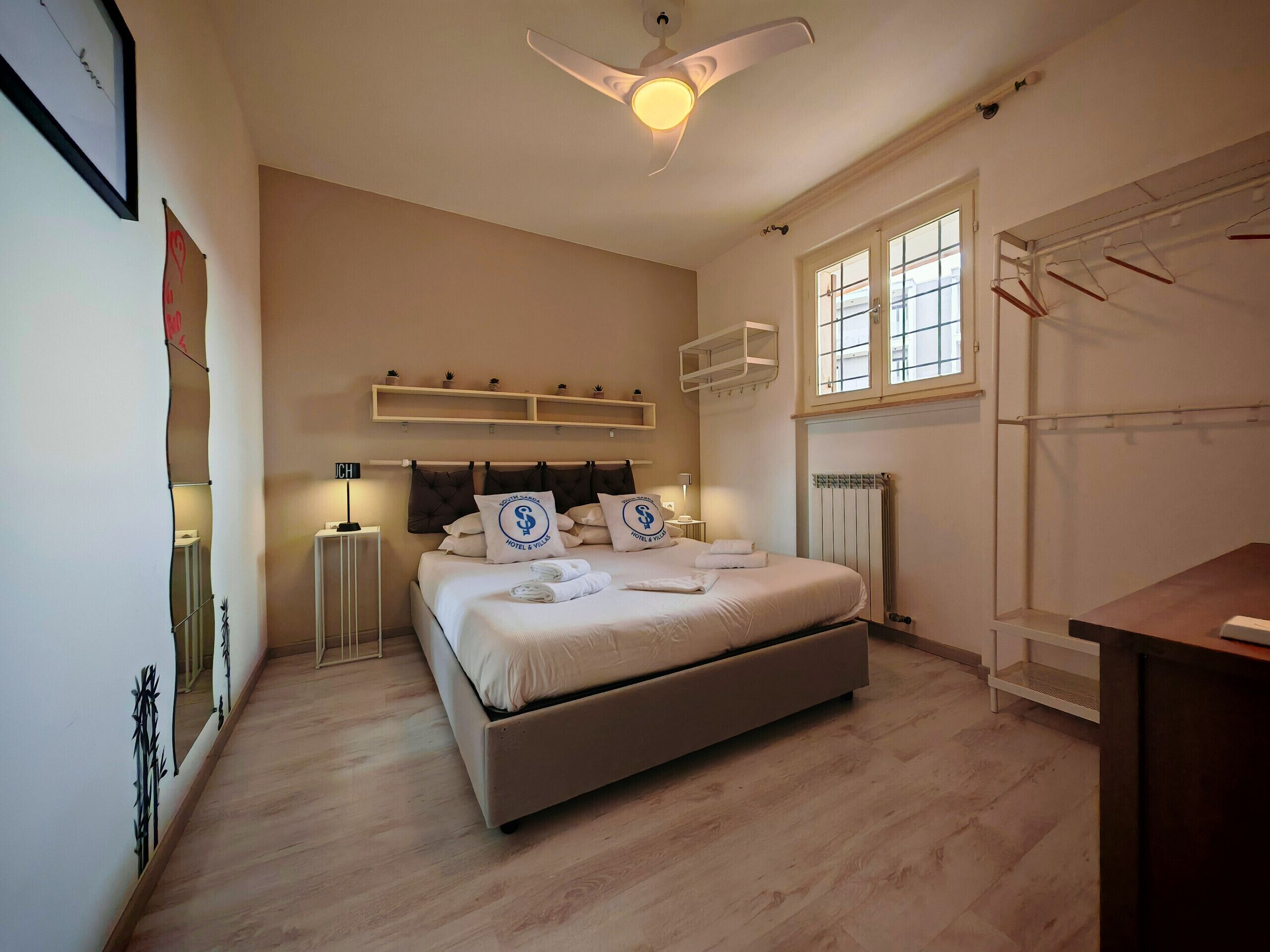 Iron/ironing board, WiFi (free), bed sheets