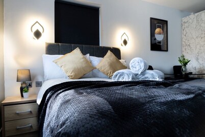 Midsummer Studios and Apartments