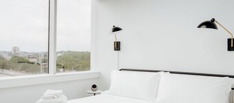 Refined 2BR/2BA Escape | Downtown Capitol