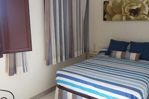 2 quartos, ferros/tábuas de passar roupa, Wi-Fi, roupa de cama