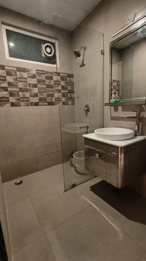 Habitación Deluxe | Baño | Zapatillas