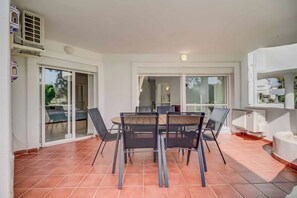 Dining - 134 - Stylish Modern Apartment with Pool next to Golf Course, Mijas Golf (AN)