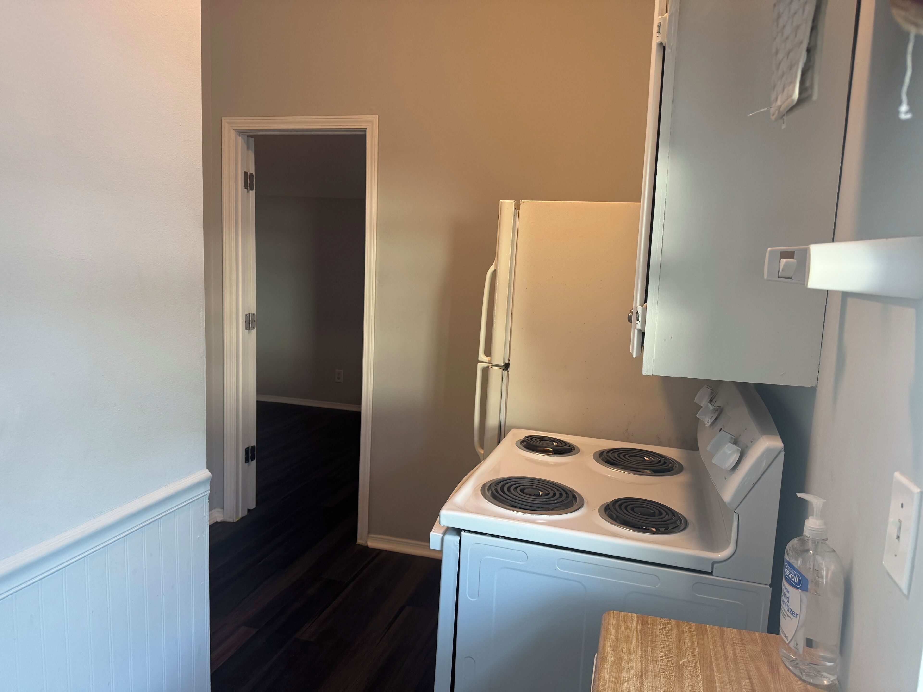 Fridge, microwave, coffee/tea maker, toaster