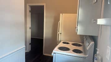 Fridge, microwave, coffee/tea maker, toaster