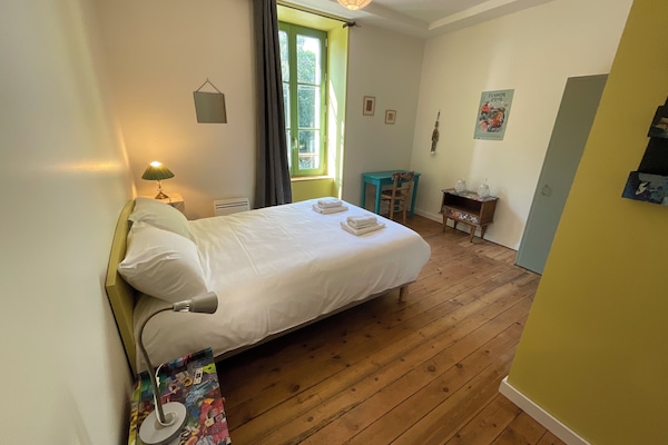Individually decorated, individually furnished, free WiFi, bed sheets