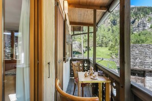 Family Apartment, Multiple Bedrooms, 2 Bathrooms, Mountainside (Casa Andy 2 Val Lavizzara) | Outdoor dining - Casa Andy 2 Val Lavizzara (Lavizzara)