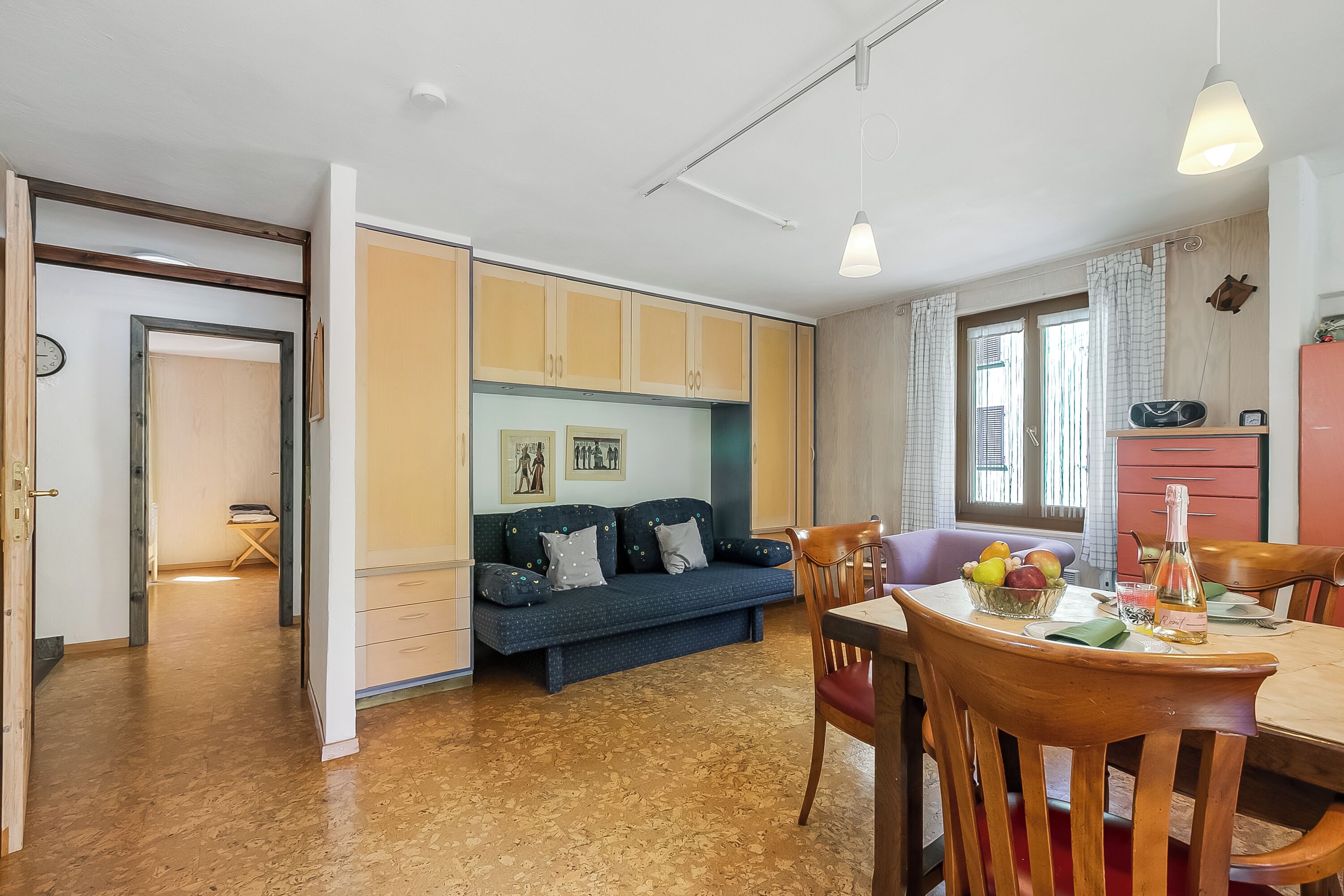Familienapartment, Mehrere Schlafzimmer, 2 Bäder, Bergseite (Casa Andy 2 Val Lavizzara) | Wohnbereich