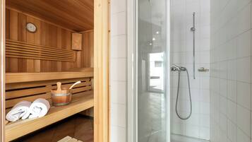 Familienapartment, Mehrere Schlafzimmer, 2 Bäder, Bergseite (Casa Andy 2 Val Lavizzara) | Sauna