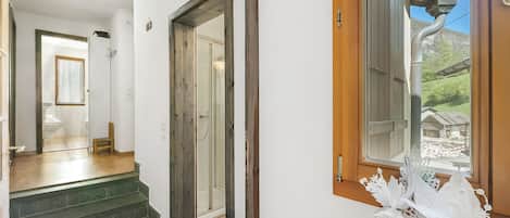 Appartement Familial, plusieurs chambres, 2 salles de bains (Casa Andy 1 Val Lavizzara) | Intérieur
