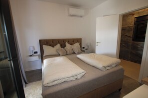 4 camere, ferro/asse da stiro, Wi-Fi gratuito, lenzuola