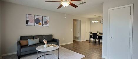 Téléviseur connecté, bureau