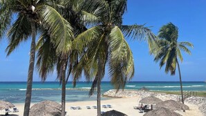Beach bar - Half Hill 3BR (Montego Bay)