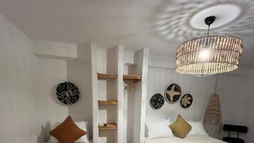 Executive-værelse til 3 personer | Arbejdsområde til bærbare computere, strygejern/strygebræt, gratis Wi-Fi