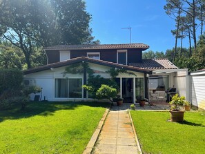 Exterior - 15 minutes from the beach on foot! Nice, quiet house with large garden (Vieux-Boucau-les-Bains)