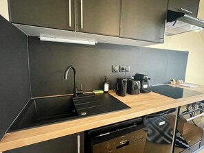 Oven, stovetop, dishwasher