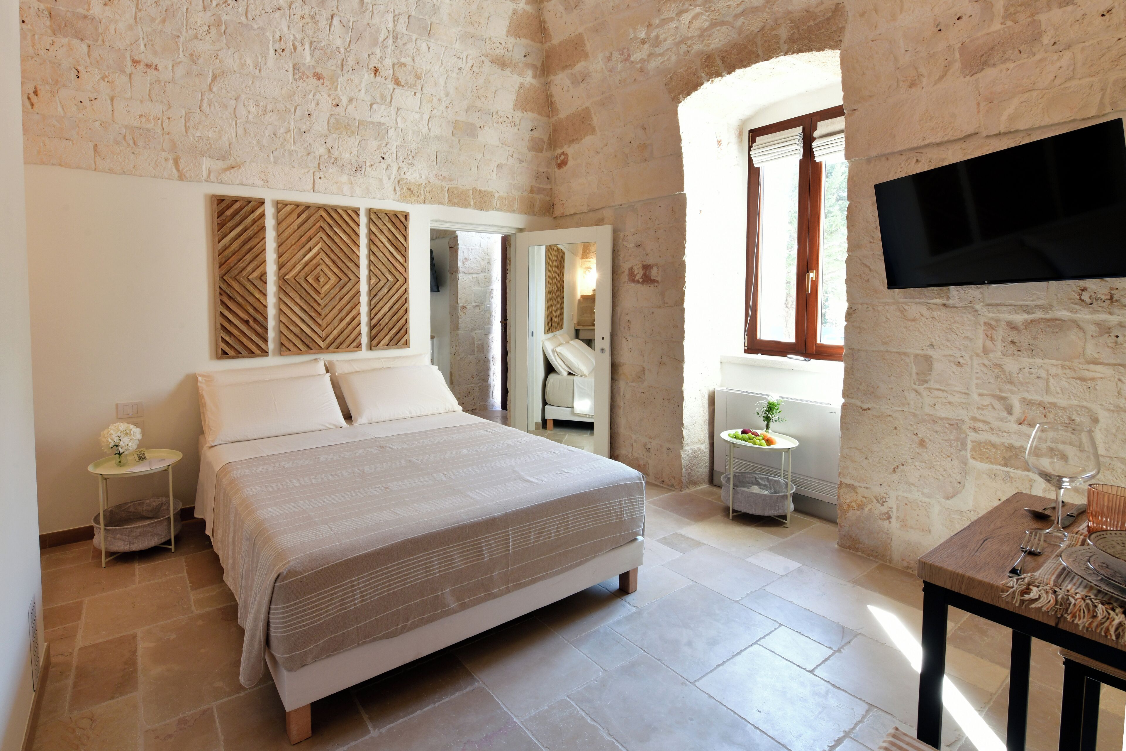 Family Room, Patio, Garden View | Frette Italian sheets, premium bedding, down duvets, memory-foam beds