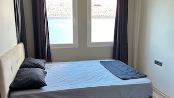 3 makuuhuonetta, silitysrauta/-lauta, Wi-Fi, vuodevaatteet