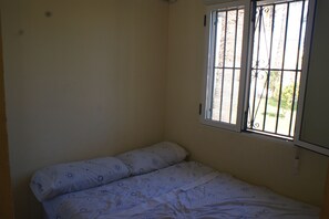 2 quartos, ferros/tábuas de passar roupa, Wi-Fi, roupa de cama
