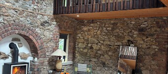 Charming Newly Renovated  Barnhouse in the heart of Enniskerry