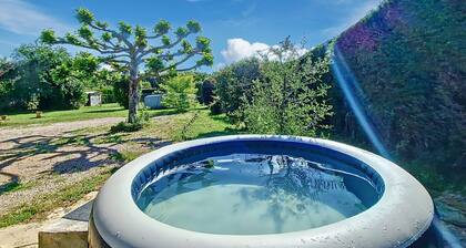 Villa in Callian with Private Pool, Garden, 2 Bedrooms, 4 Pers