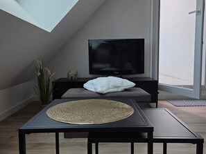 TV