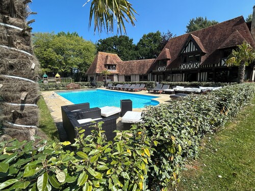 Domaine d’exception de 2 maisons normandes