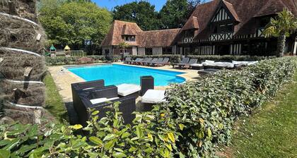 Domaine dâexception de 2 maisons normandes