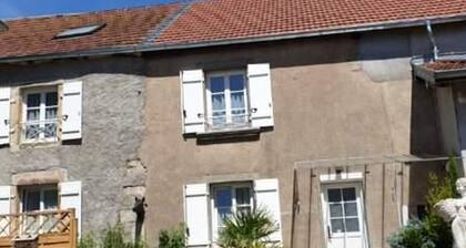 GĂźte historique spacieux pour 12 pers, proche nature