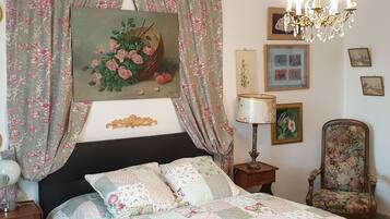 6 bedrooms, iron/ironing board, travel crib, free WiFi